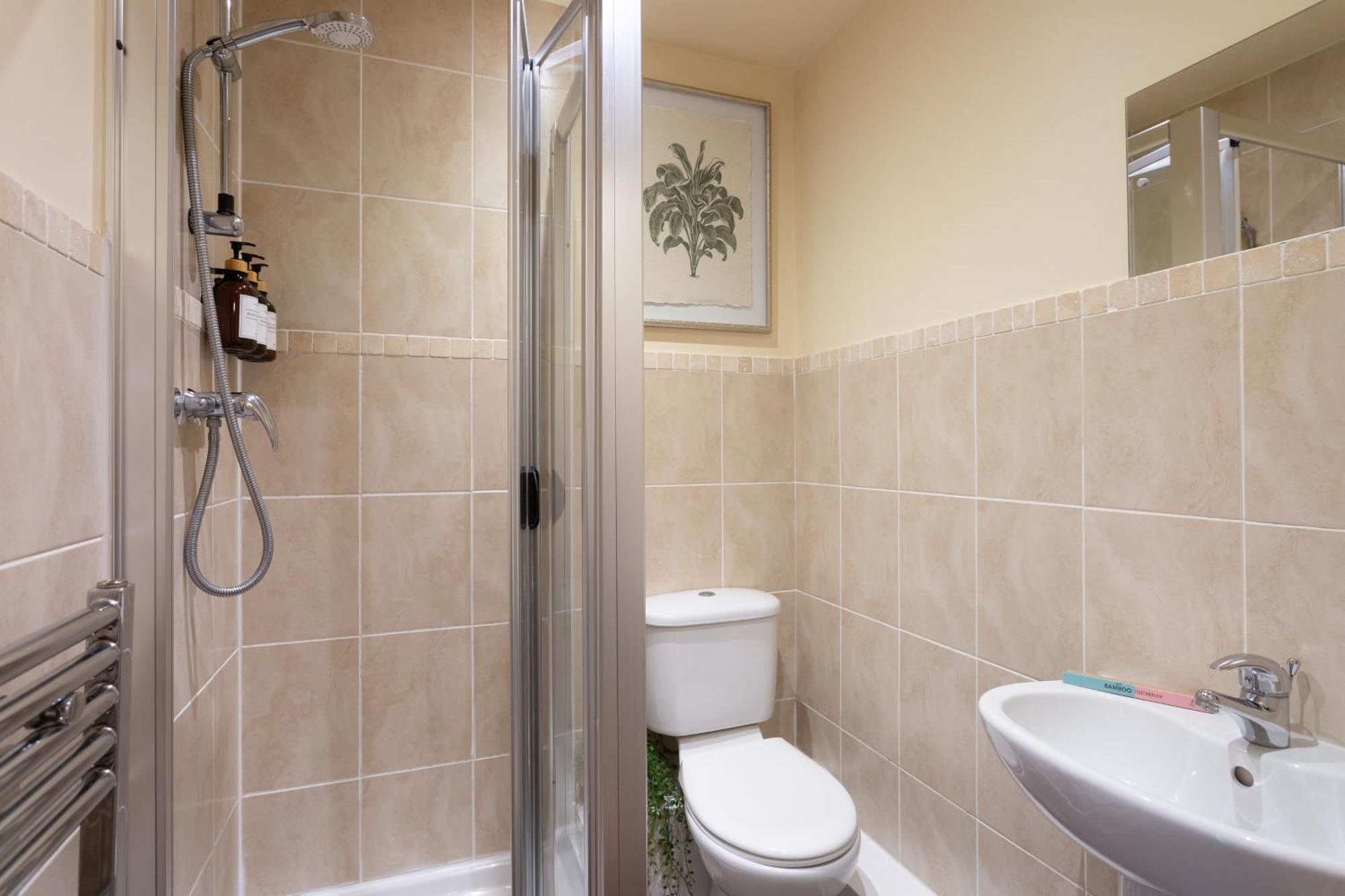 Bootham Court Grade Ii Duplex With Free Parking & Wi-fi - Sleeps 2-6 People Apartment